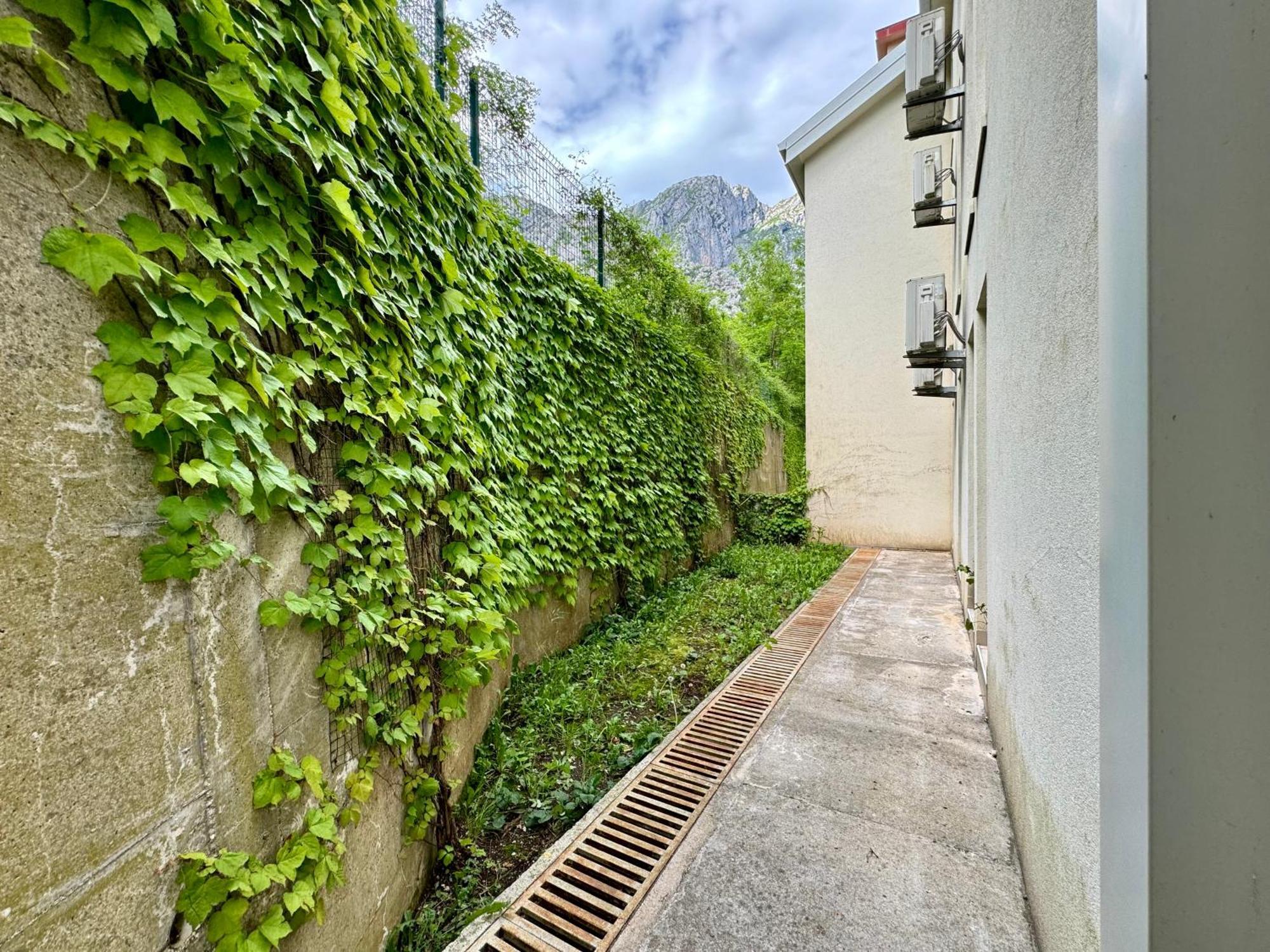 Olea Apartments Orahovac Kotor Bagian luar foto