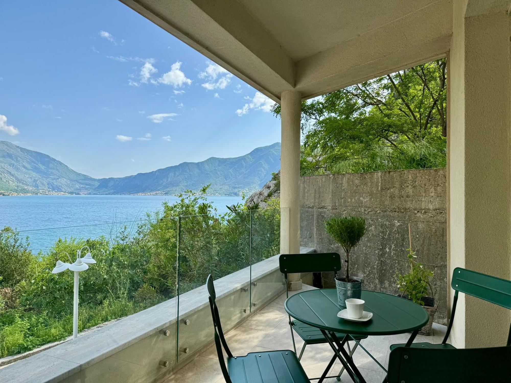 Olea Apartments Orahovac Kotor Bagian luar foto
